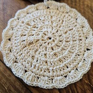 Hand Crafted Crochet Coasters Doiles set of 4 NWOT